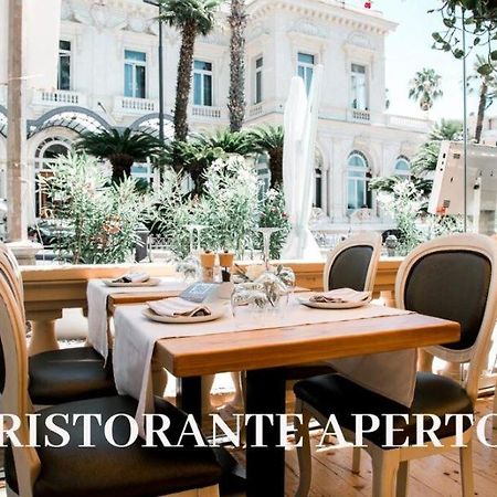 Via Marsaglia Rooms Sanremo Bagian luar foto