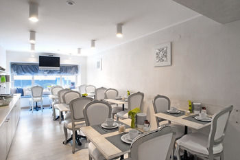 Via Marsaglia Rooms Sanremo Bagian luar foto