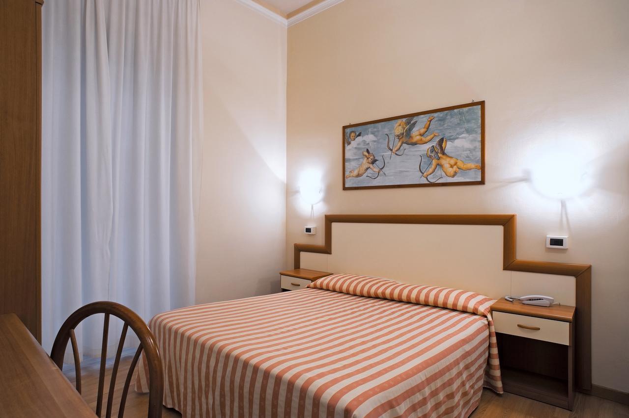 Via Marsaglia Rooms Sanremo Bagian luar foto